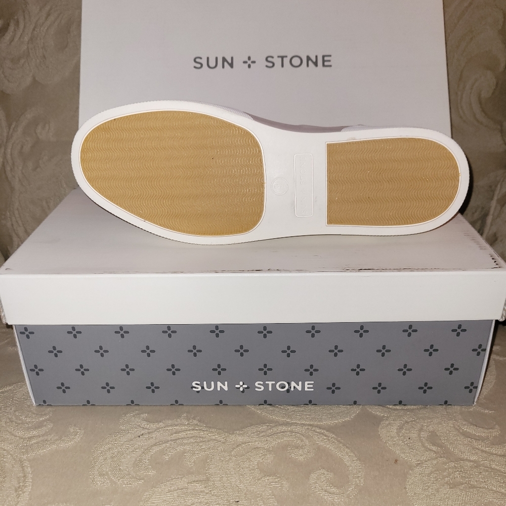 Sun + Stone - Picture 4 of 4